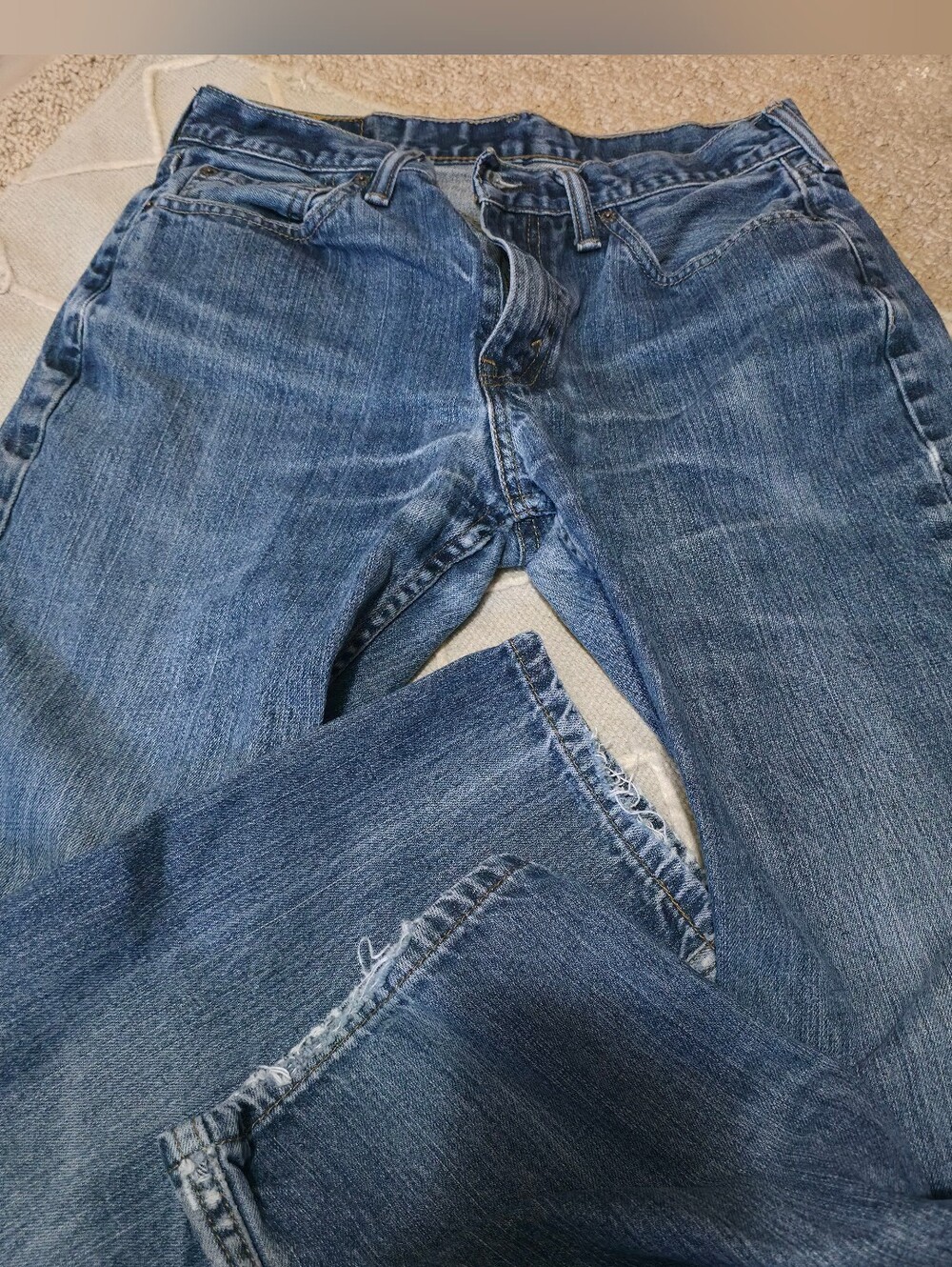 4/$67 Deal! Levi's 514 Men's Medium Blue Relaxed Denim Jeans